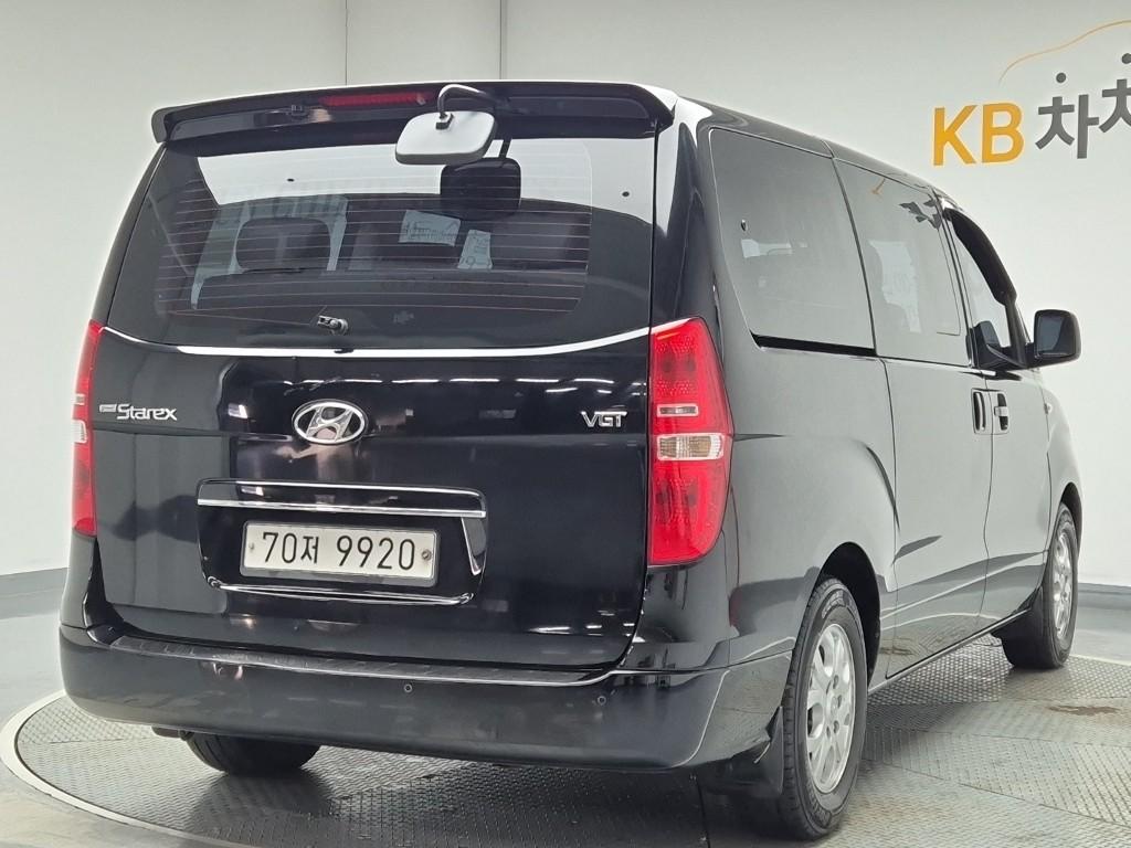 2015 HYUNDAI GRAND STAREX 