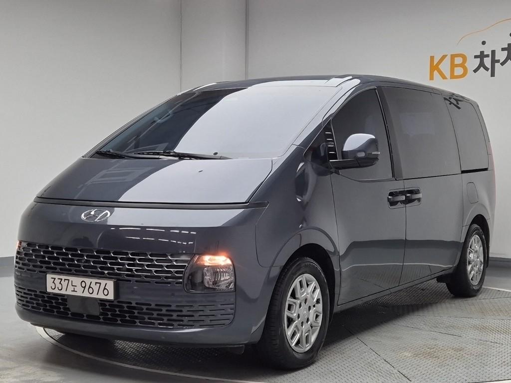 2023 HYUNDAI STARIA 