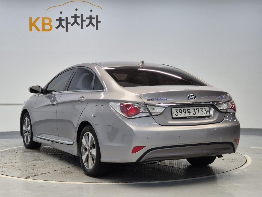 2012 HYUNDAI YF SONATA HYBRID 