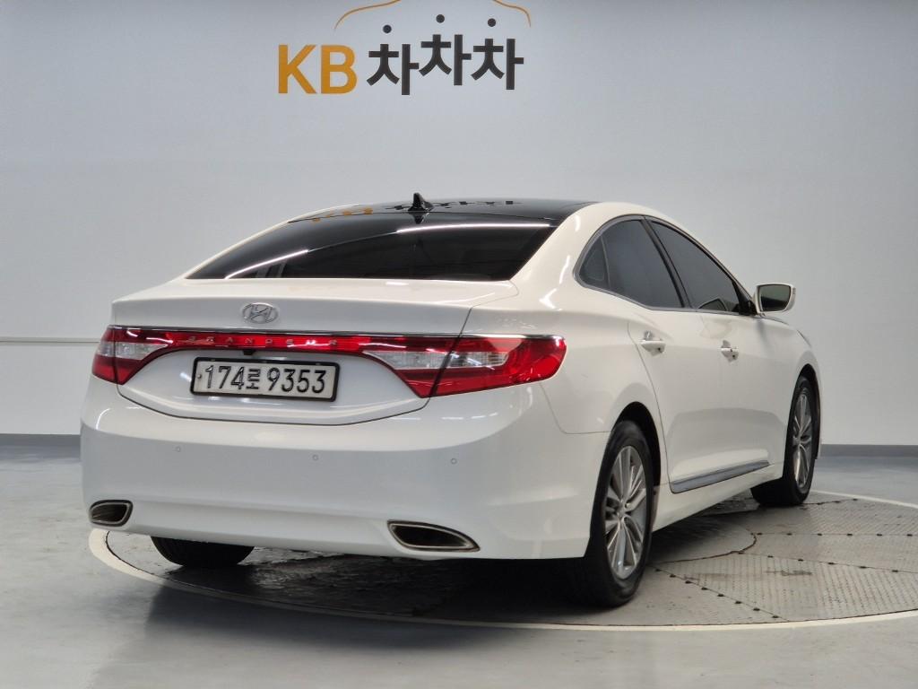 2012 HYUNDAI GRANDEUR HG 