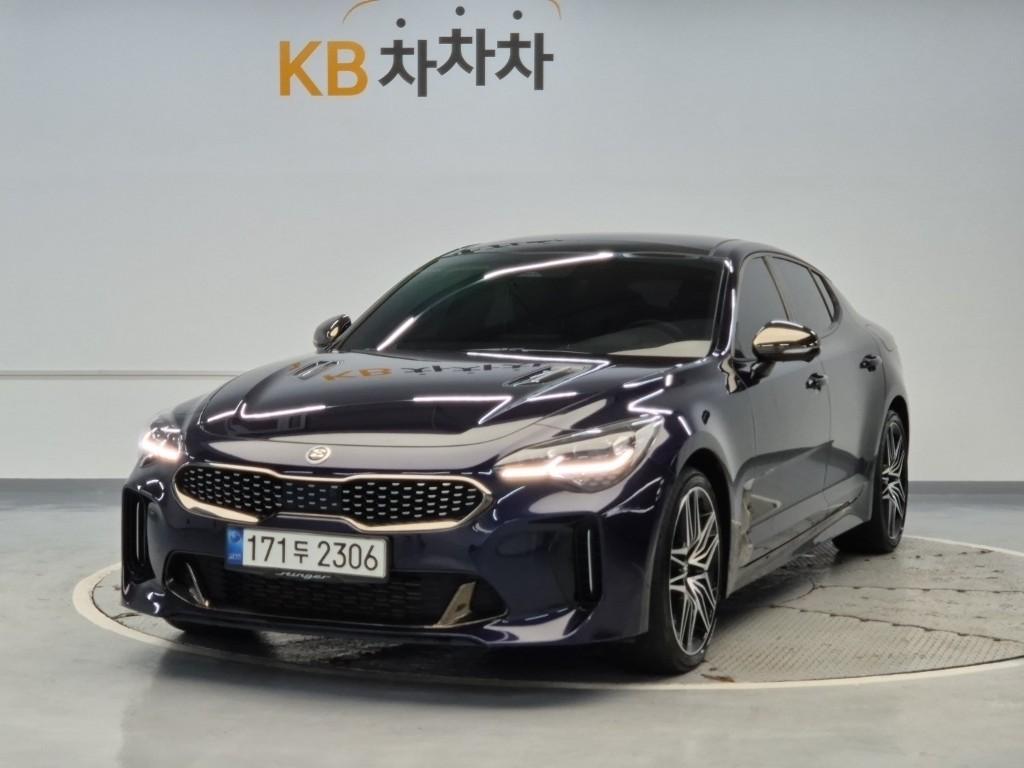 2021 KIA STINGER Meister 
