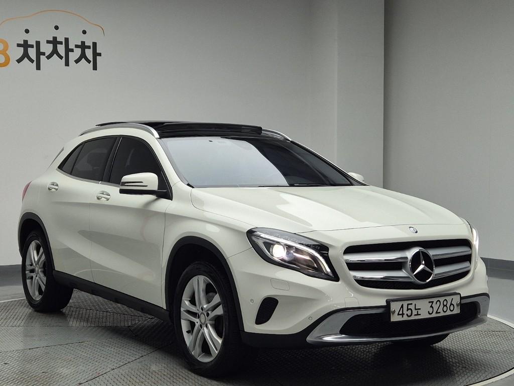 2017 BENZ GLA CLASS 