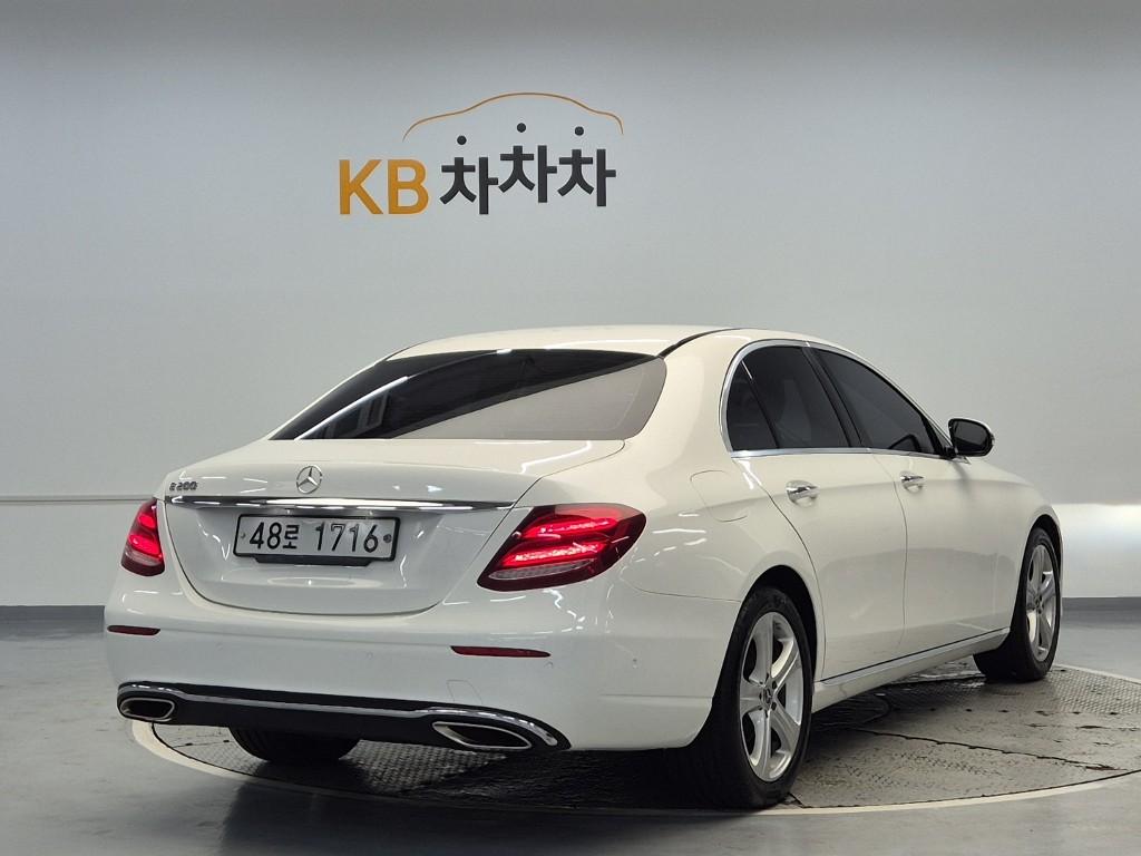 2018 BENZ E CLASS (5Gen) 