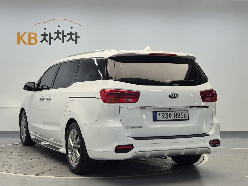 2019 KIA THE NEW CARNIVAL 