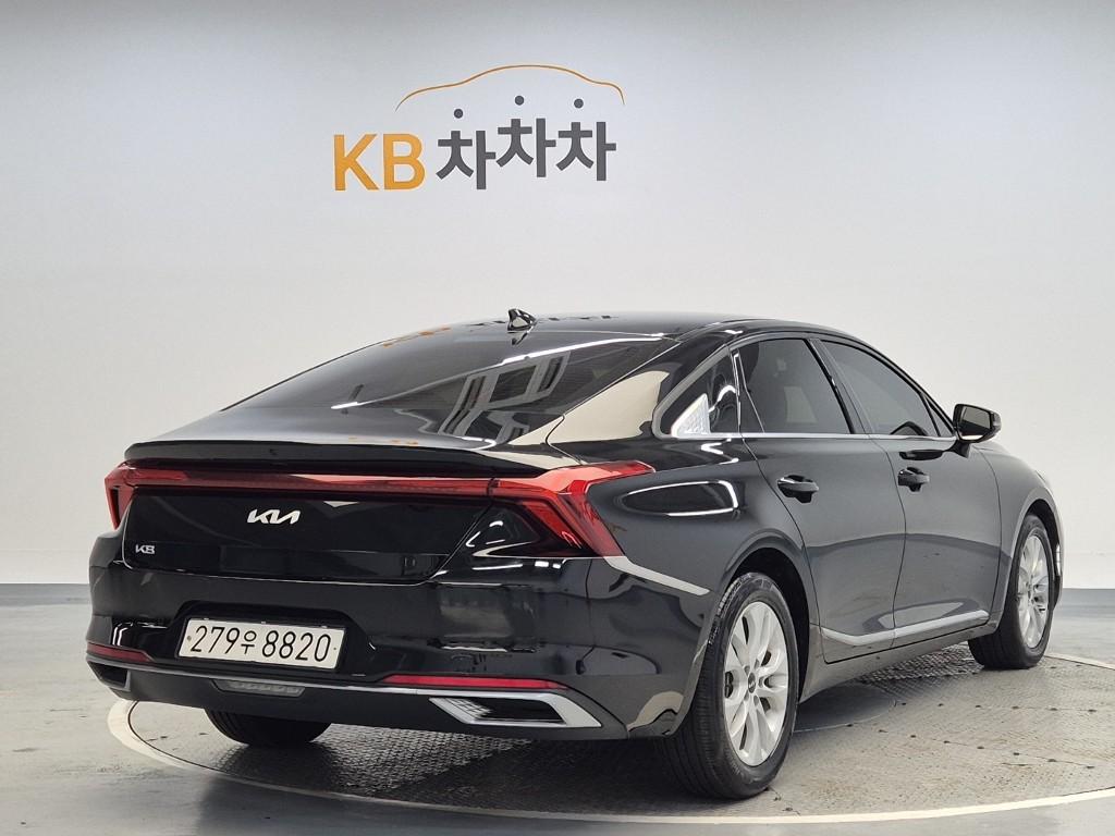 2022 KIA K8 