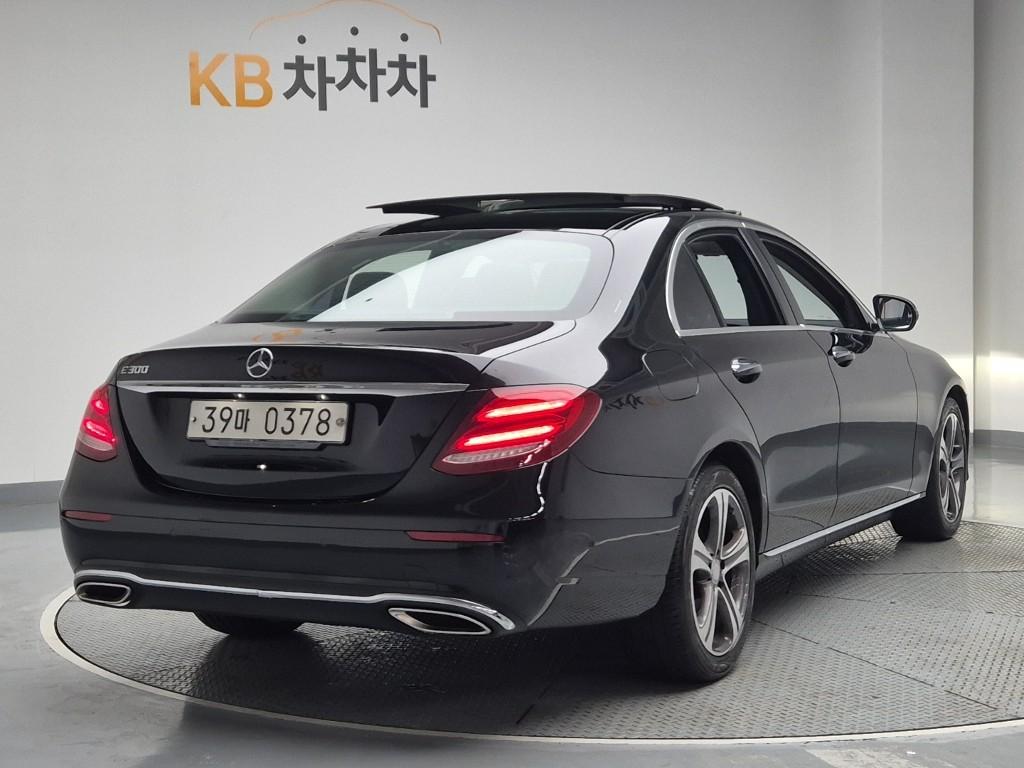 2017 BENZ E CLASS (5Gen) 