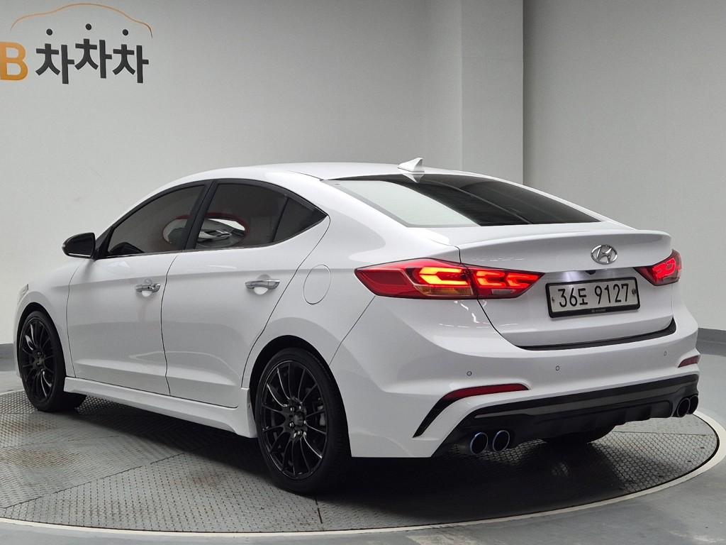 2018 HYUNDAI AVANTE AD 