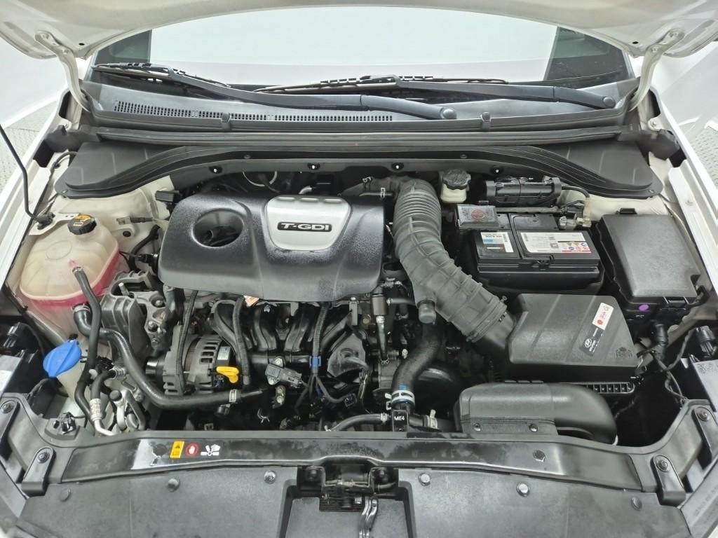 2018 HYUNDAI AVANTE AD 