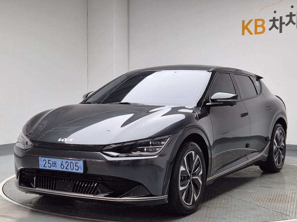 2022 KIA EV6 
