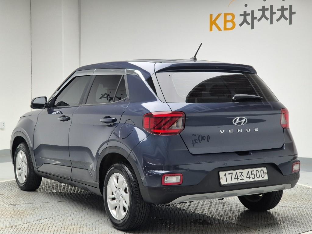 2020 HYUNDAI VENUE 