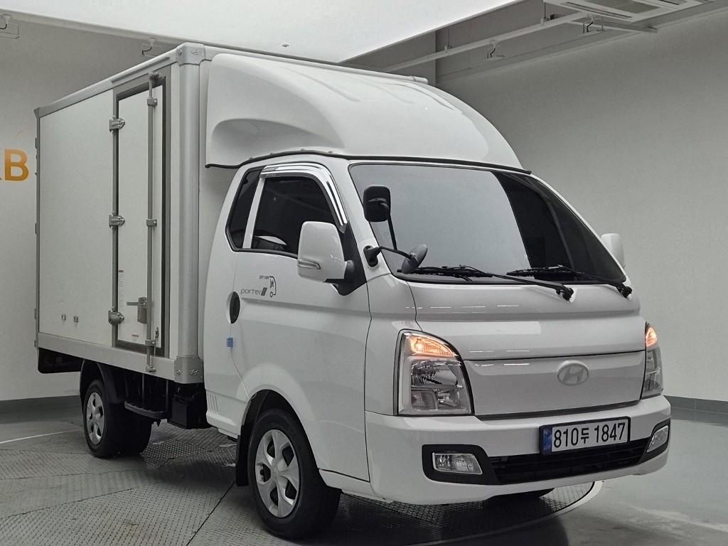 2025 HYUNDAI PORTER II 