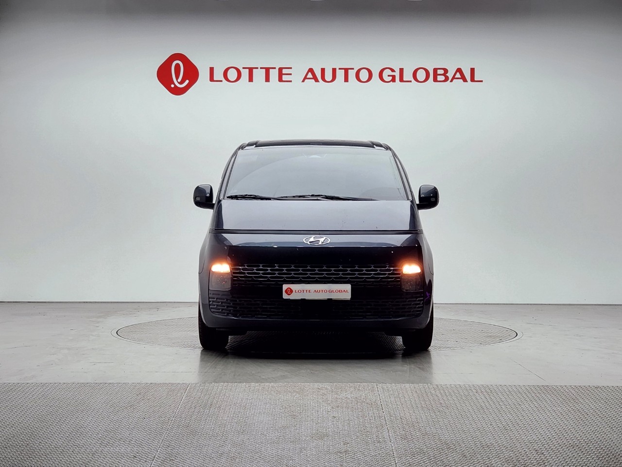 2023 HYUNDAI STARIA 2.2 Diesel Tourer 9seat 2W Modern