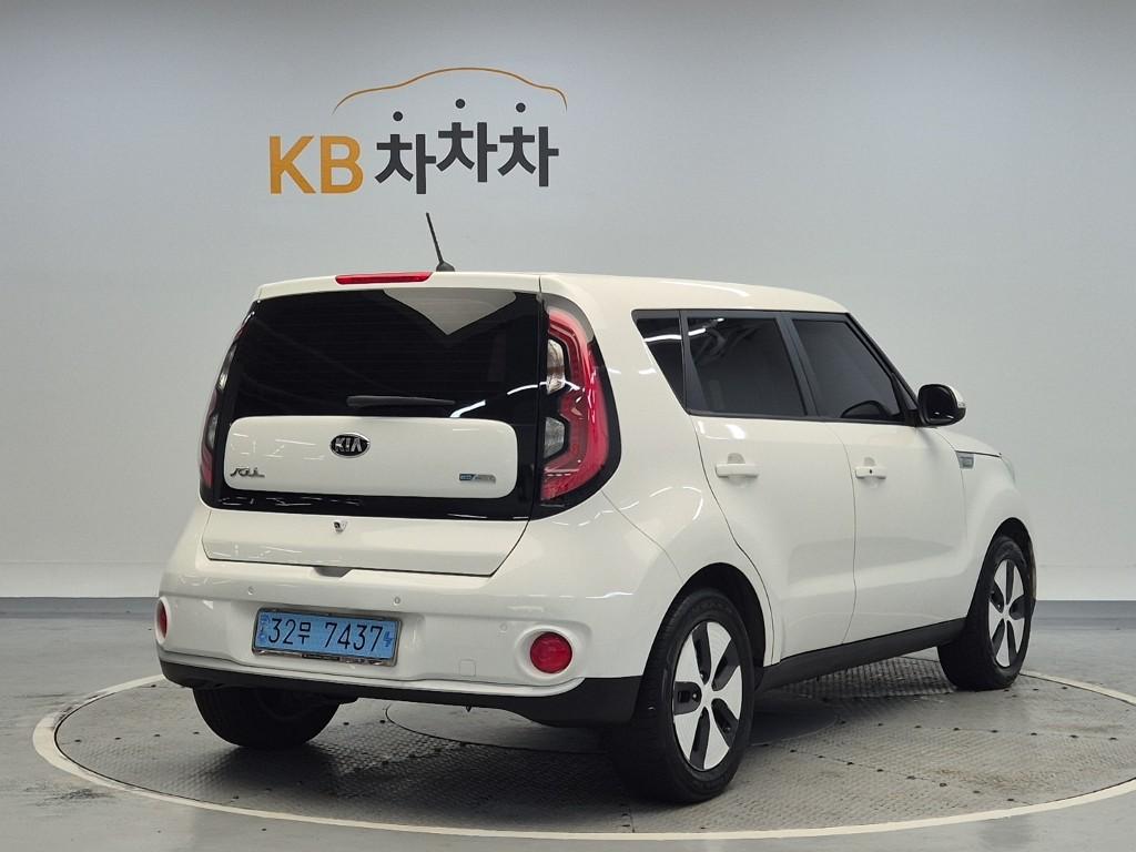 2018 KIA SOUL EV 