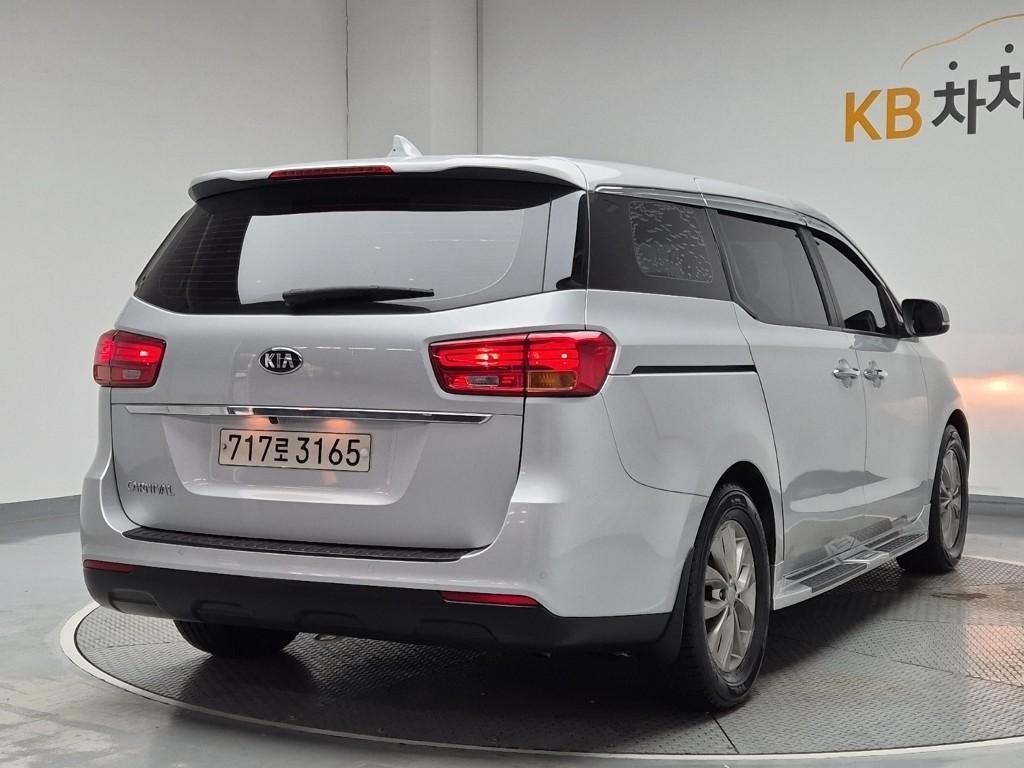 2019 KIA THE NEW CARNIVAL 