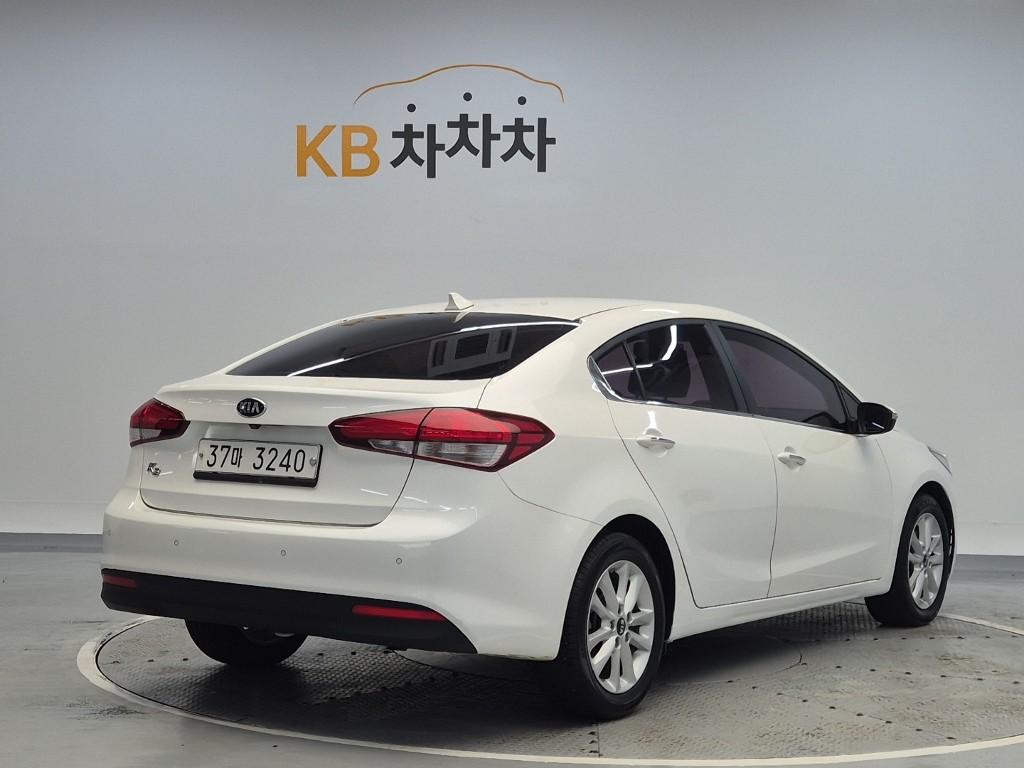 2016 KIA THE NEW K3 