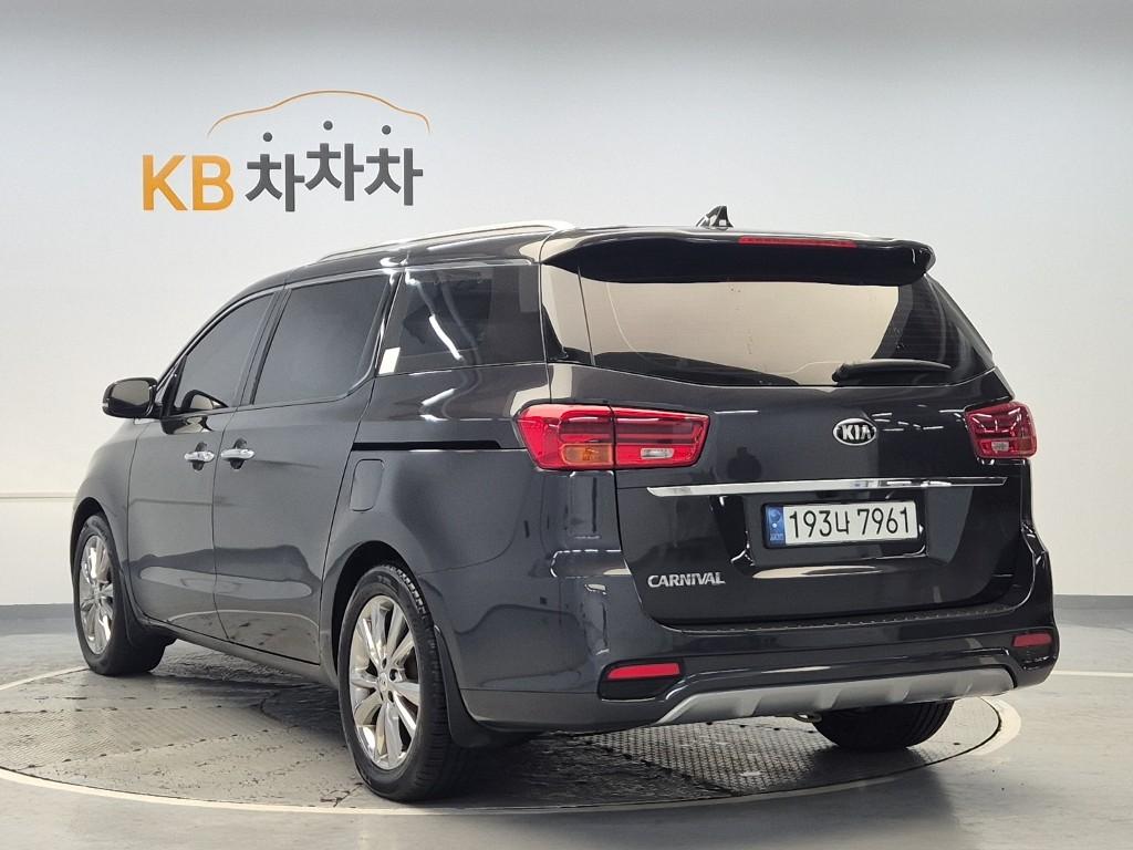 2019 KIA THE NEW CARNIVAL 