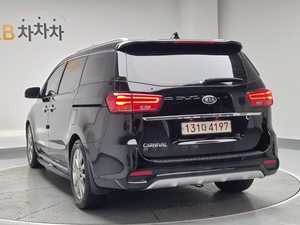 2019 KIA THE NEW CARNIVAL 