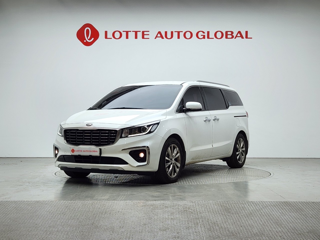 2020 KIA THE NEW CARNIVAL 9seat Diesel Prestige