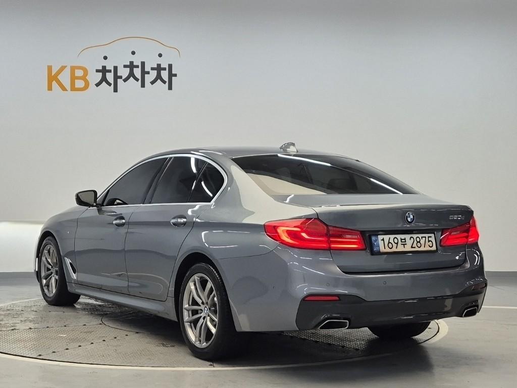 2018 BMW 5 SERIES (7Gen) 