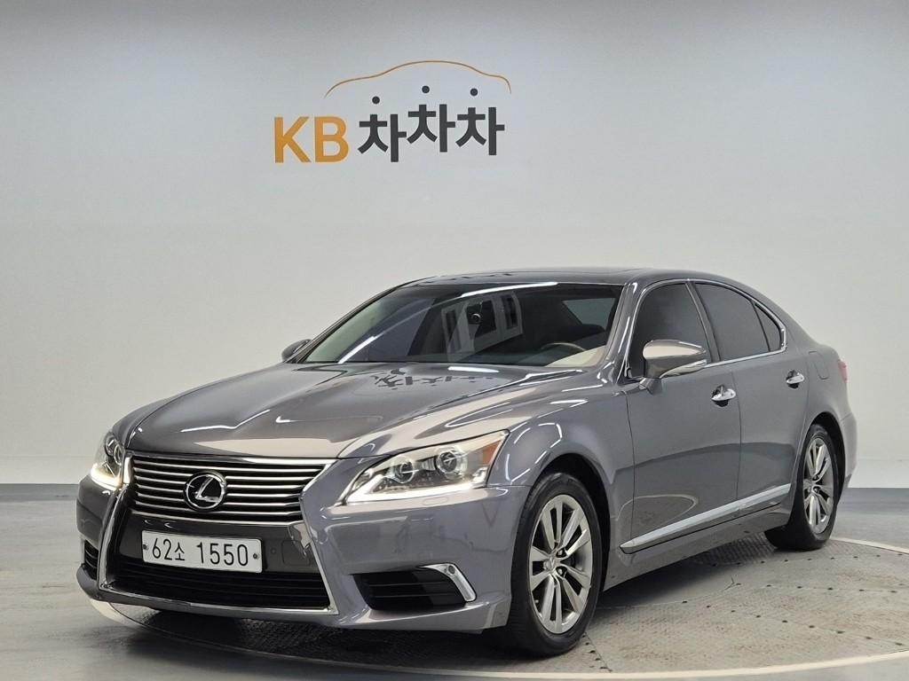 2015 LEXUS LS 