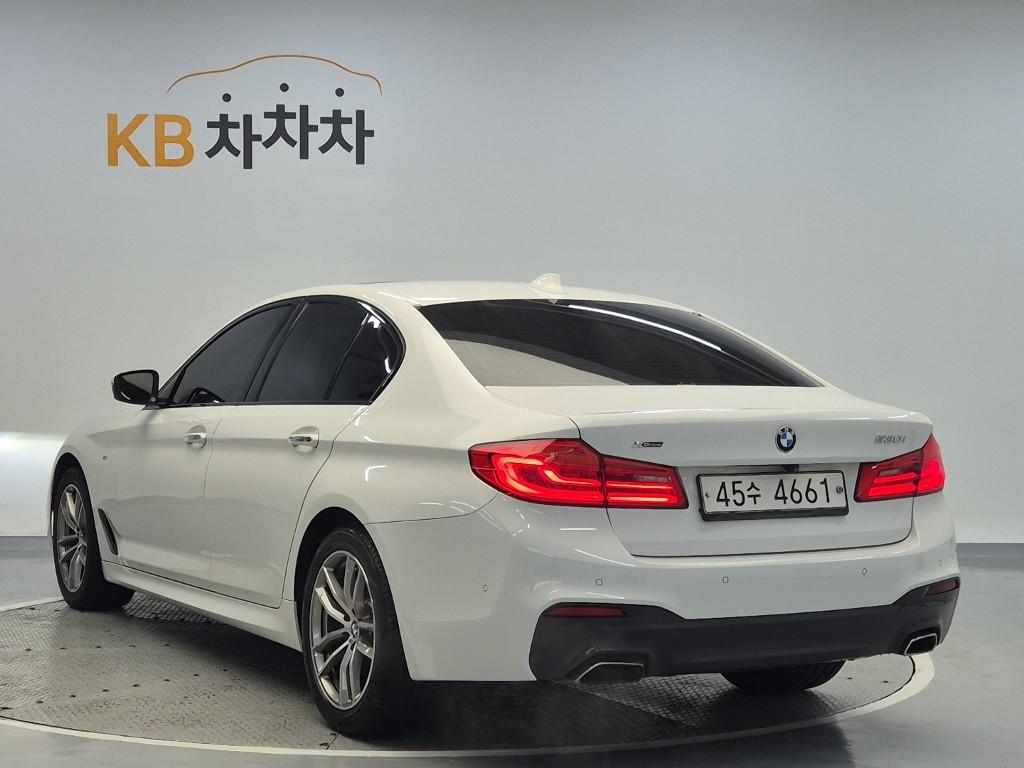 2017 BMW 5 SERIES (7Gen) 