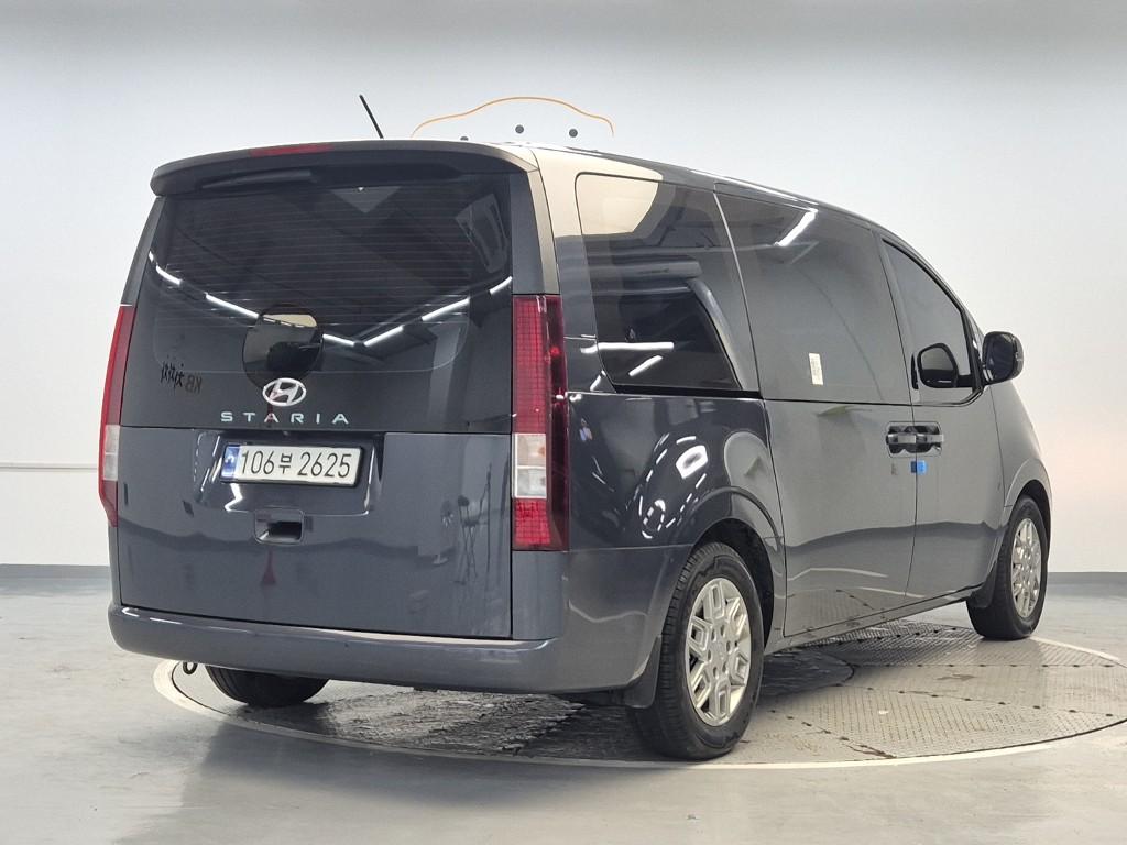 2023 HYUNDAI STARIA 