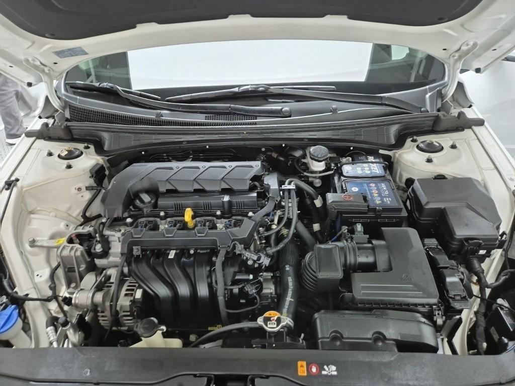 2021 HYUNDAI AVANTE (CN7) 