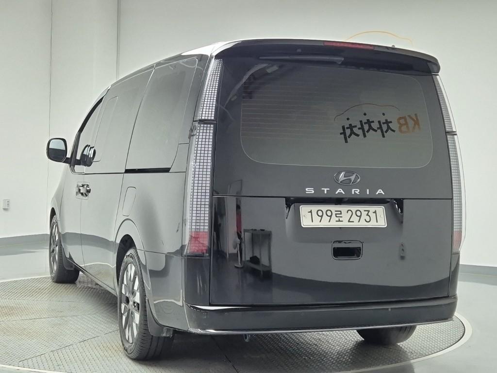 2022 HYUNDAI STARIA 