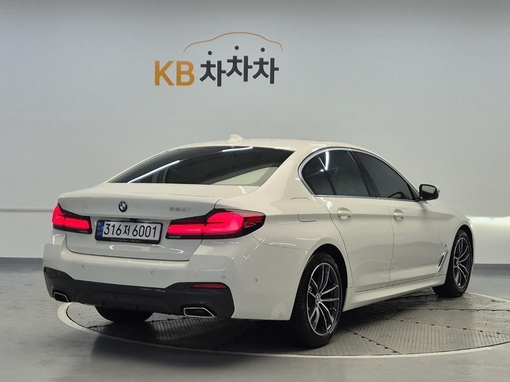 2022 BMW 5 SERIES (7Gen) 