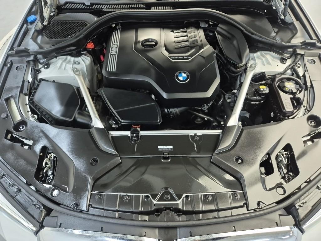 2022 BMW 5 SERIES (7Gen) 