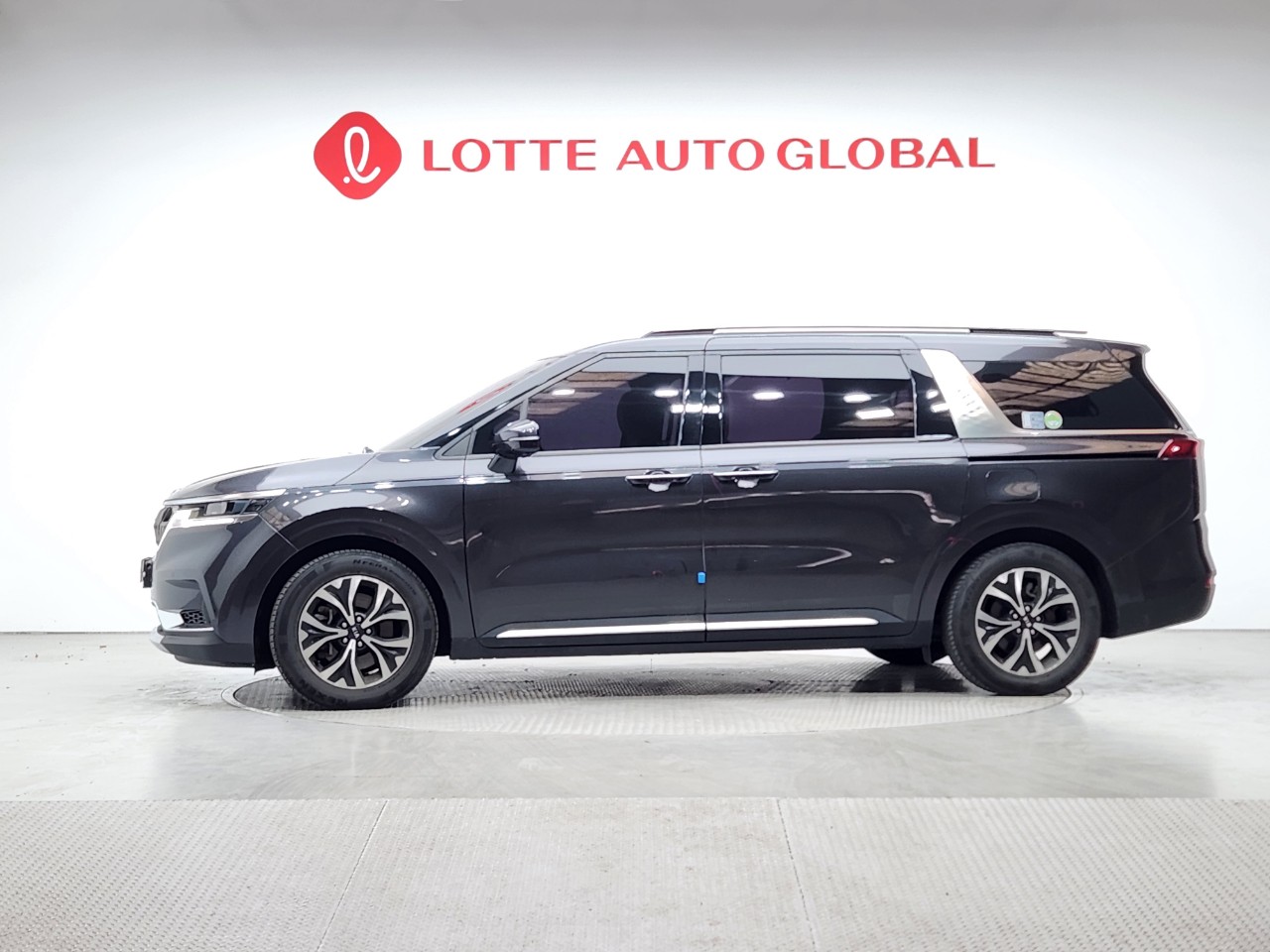 2021 KIA CARNIVAL (KA4) 9seat Diesel Signature