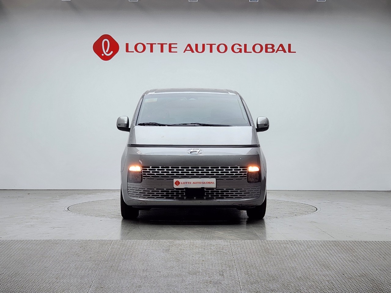 2022 HYUNDAI STARIA 2.2 Diesel Tourer 11seat 2W Modern