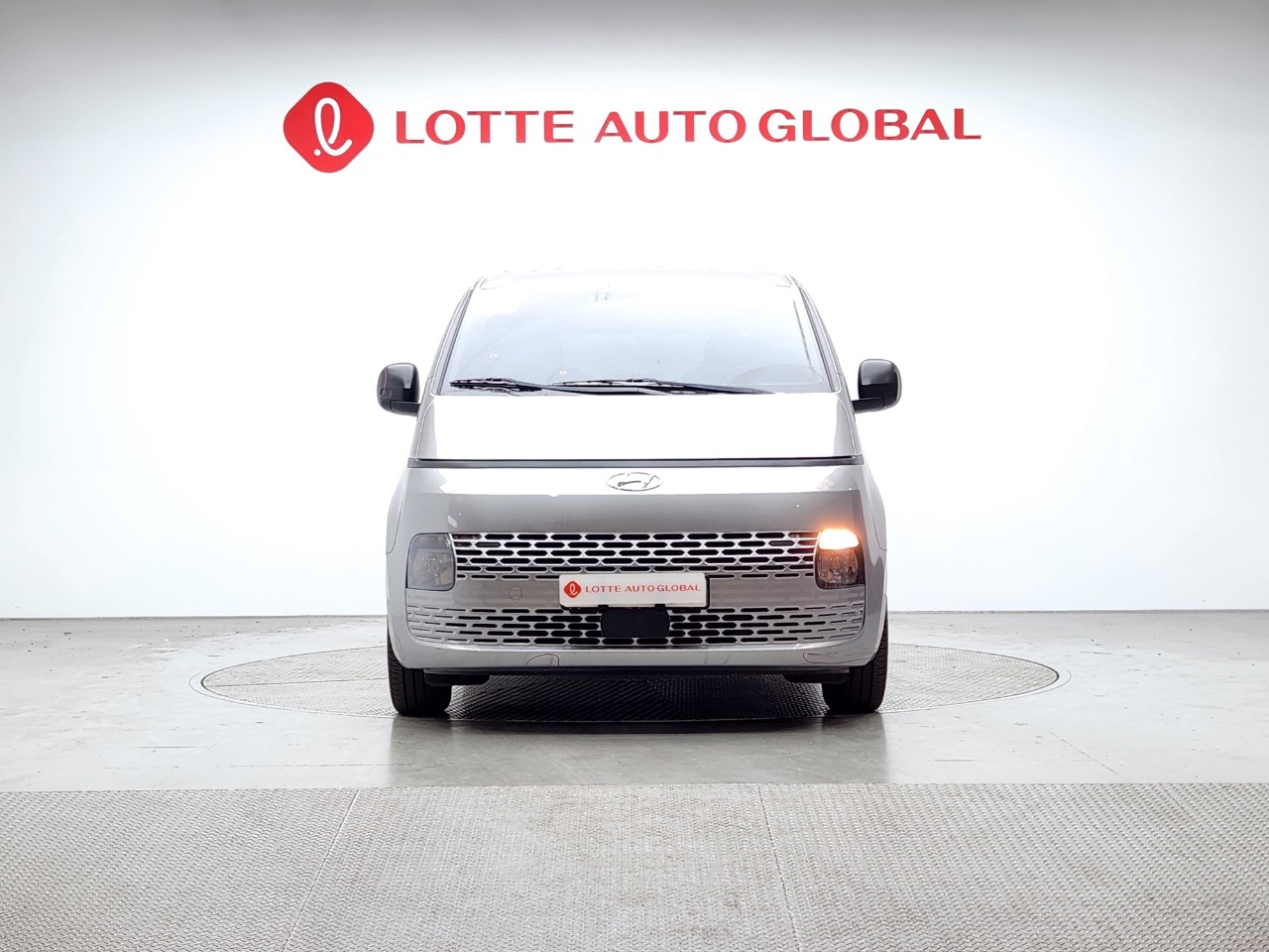 2022 HYUNDAI STARIA 2.2 Diesel Tourer 11seat 2W Smart