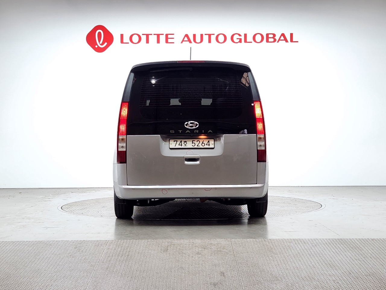 2022 HYUNDAI STARIA 2.2 Diesel Tourer 11seat 2W Smart