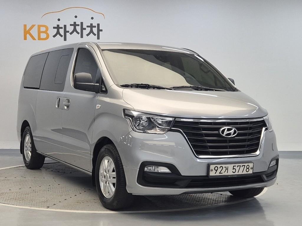 2021 HYUNDAI THE NEW GRAND STAREX 