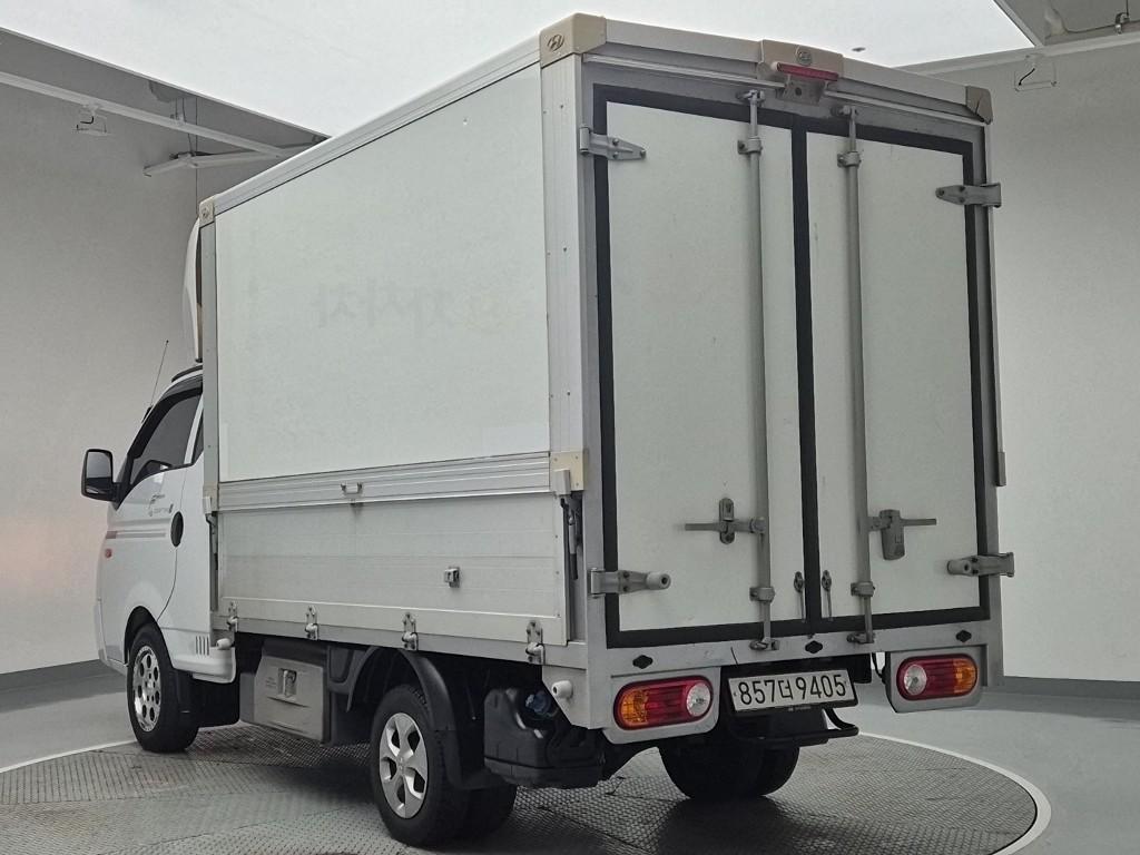 2023 HYUNDAI PORTER II 