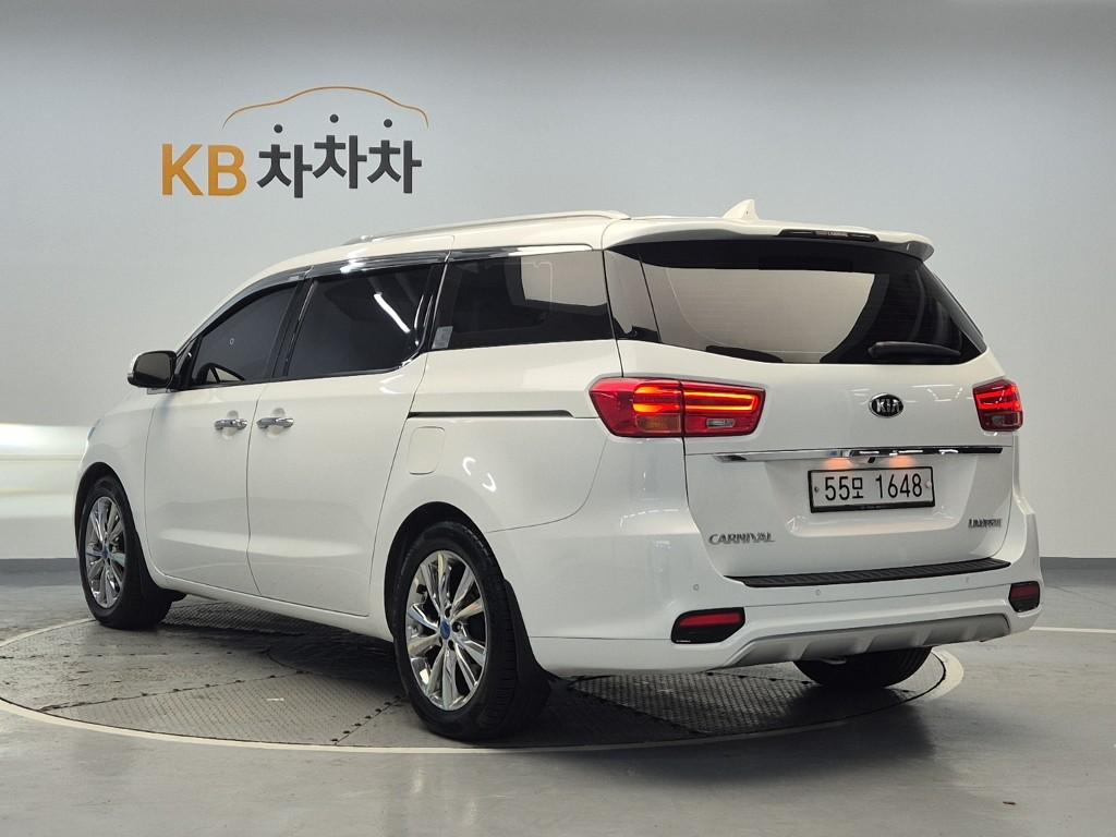 2019 KIA THE NEW CARNIVAL 