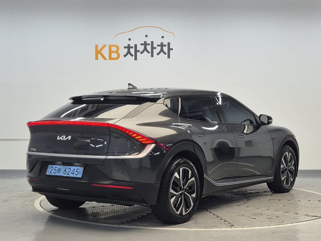 2022 KIA EV6 