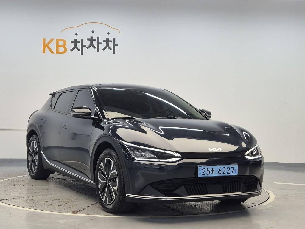 2022 KIA EV6 