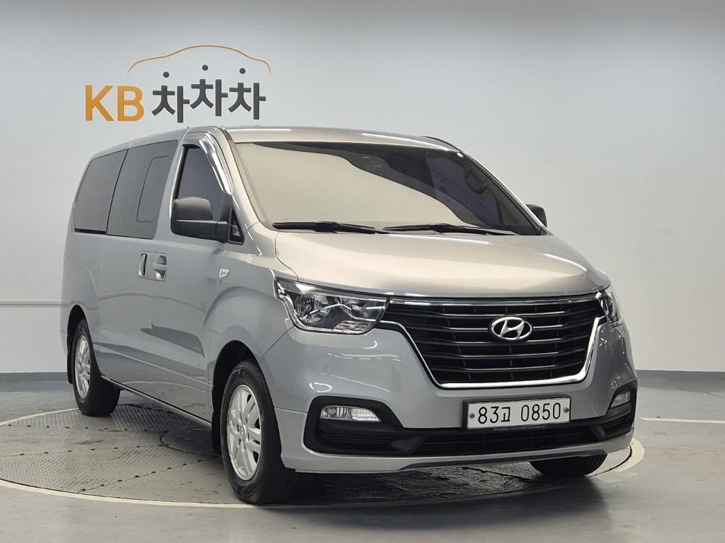 2019 HYUNDAI THE NEW GRAND STAREX 