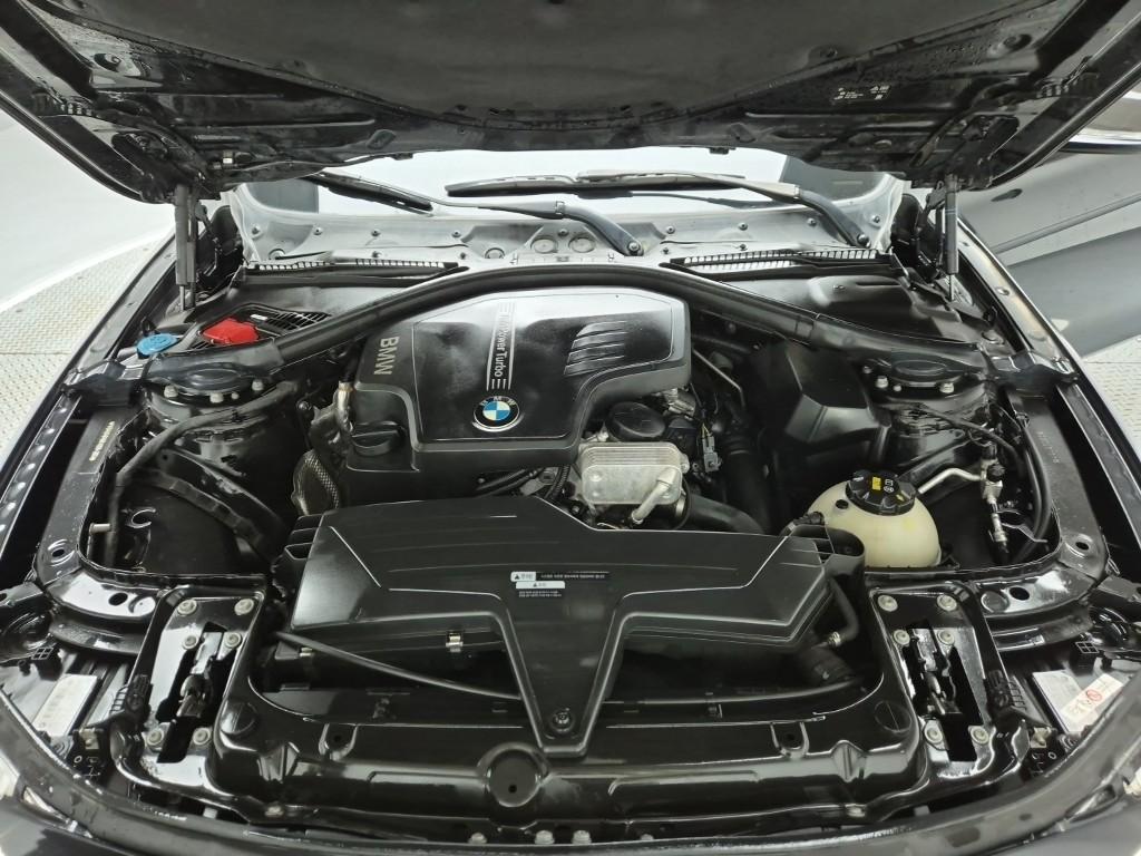 2018 BMW 3 Series (6Gen) 