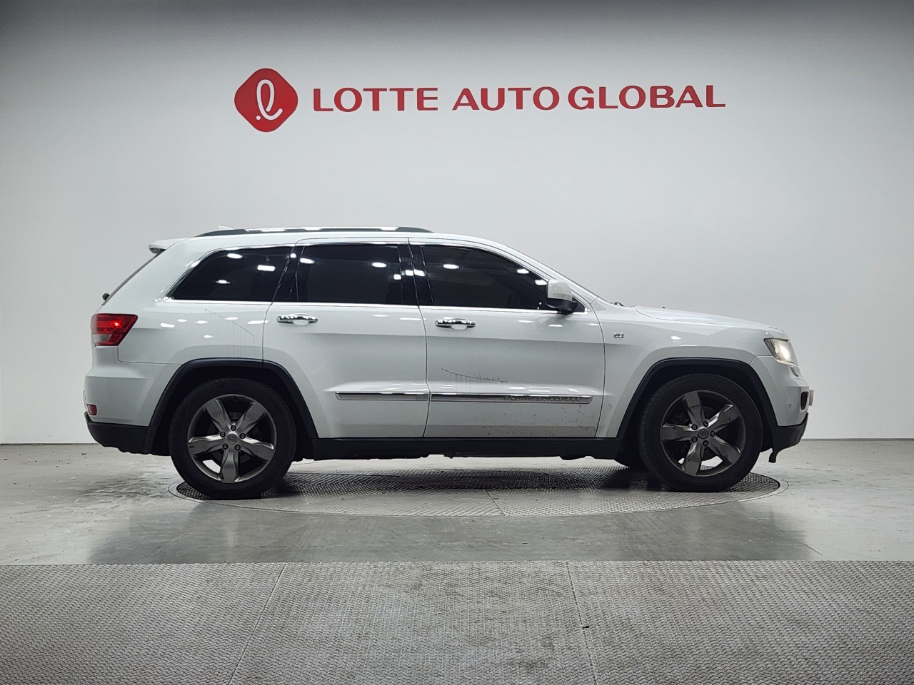 2013 JEEP Grand Cherokee(WJ) 3.0 V6 Turbo DieselOverland