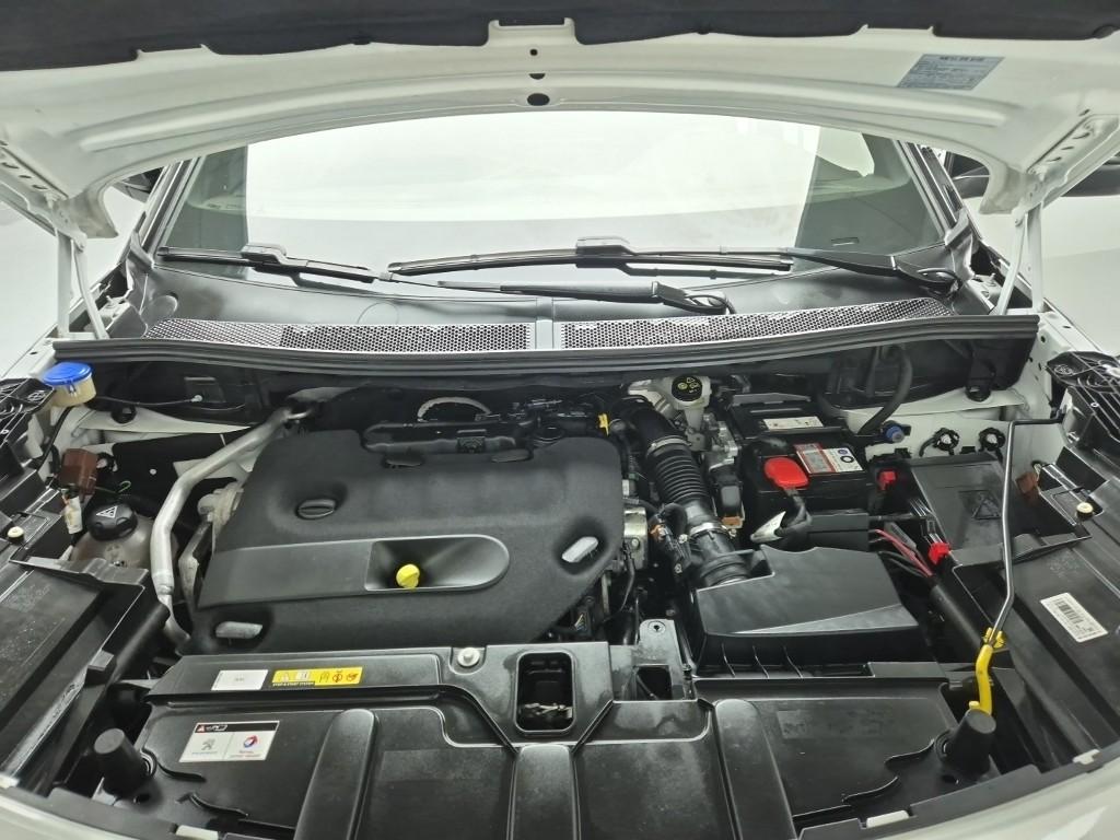 2021 PEUGEOT 5008 (2G) 