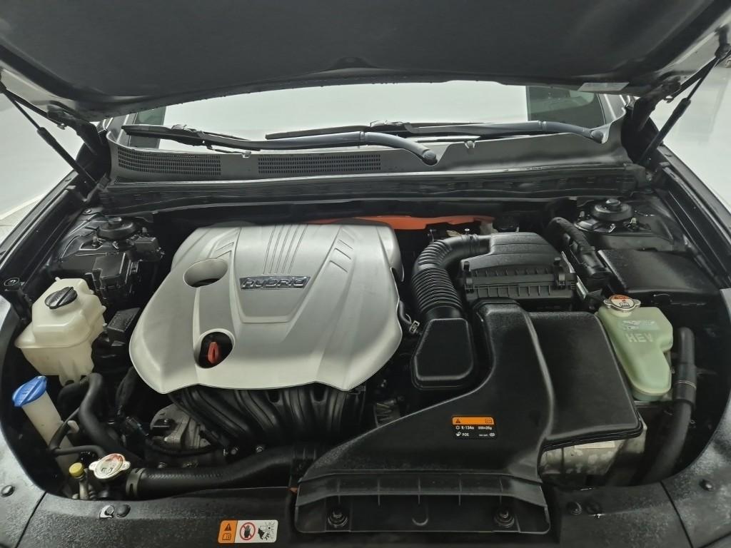 2016 HYUNDAI GRANDEUR HG HYBRID 