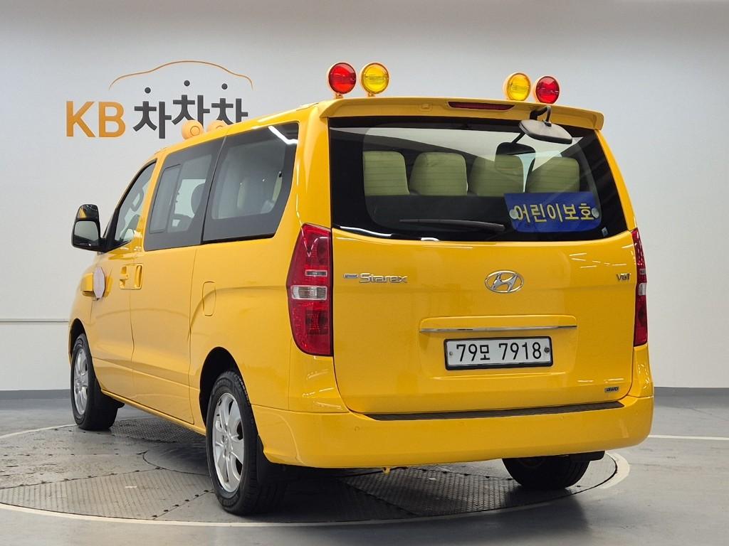 2015 HYUNDAI GRAND STAREX 