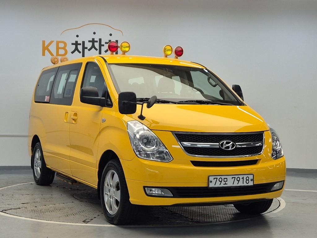 2015 HYUNDAI GRAND STAREX 
