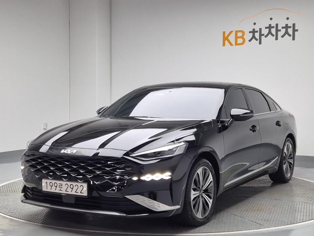 2022 KIA K8 