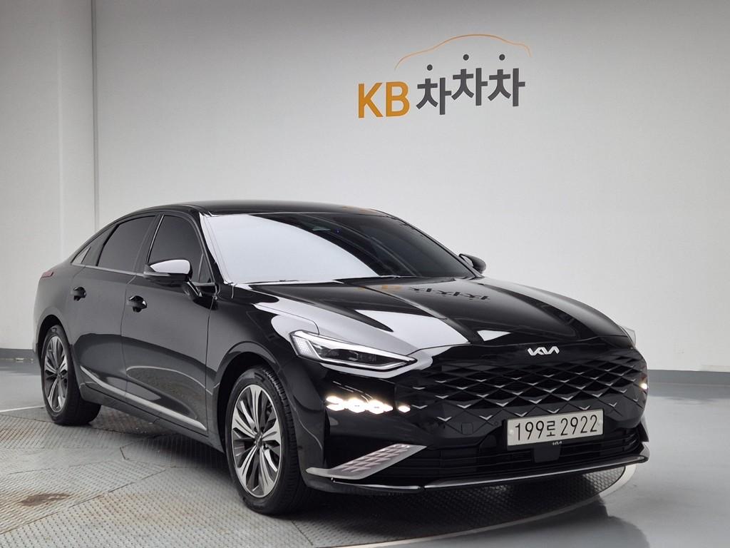 2022 KIA K8 