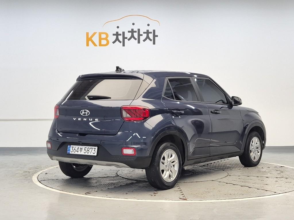 2021 HYUNDAI VENUE 