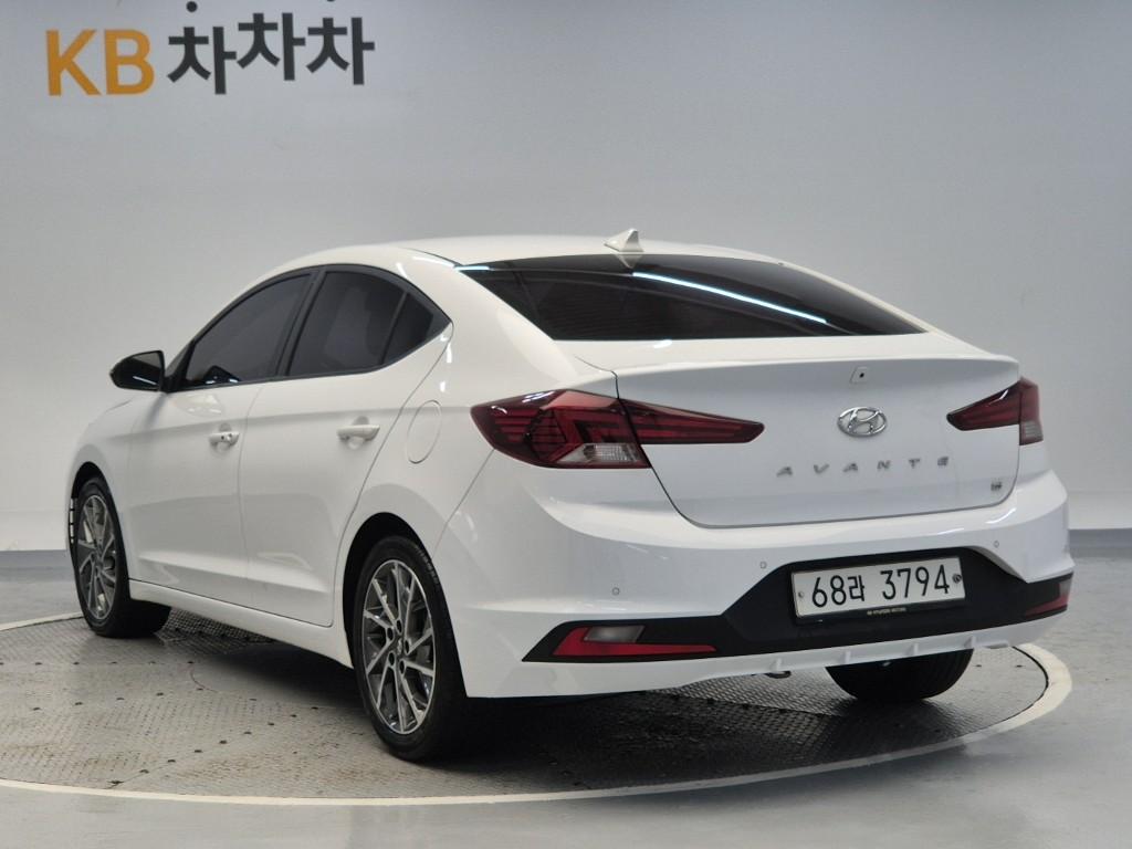 2019 HYUNDAI THE NEW AVANTE AD 